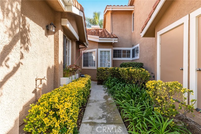 482 Belcaro Way photo 3