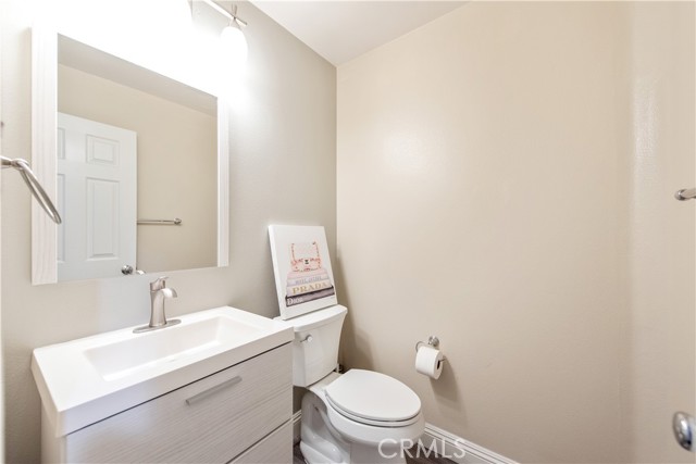 Detail Gallery Image 18 of 35 For 11 Travis Rd, Buena Park,  CA 90621 - 3 Beds | 3/1 Baths