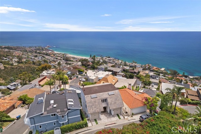 Detail Gallery Image 37 of 41 For 2526 Encina Way, Laguna Beach,  CA 92651 - 3 Beds | 3/1 Baths