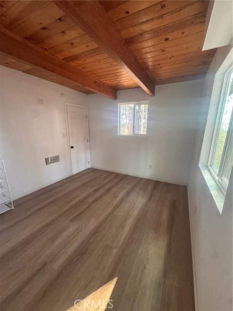 32375 Scandia Dr, Running Springs, CA 92382