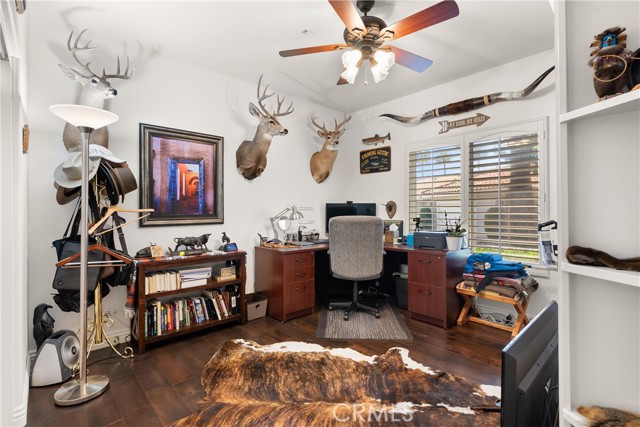 28930 Paseo Picasso, Mission Viejo CA: https://media.crmls.org/medias/f3610a6c-b7a1-4563-a06f-36057167464d.jpg