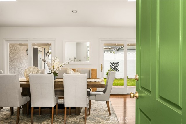 Detail Gallery Image 3 of 30 For 2102 Ostrom Ave, Long Beach,  CA 90815 - 3 Beds | 2 Baths
