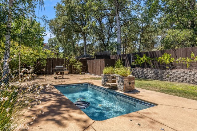 1685 Alden Avenue, Lakeport CA: https://media.crmls.org/medias/f3619987-ecef-46a2-b07d-017140f41de8.jpg