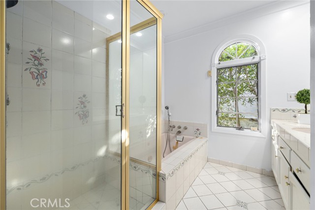 Detail Gallery Image 27 of 51 For 2976 Lombardy Rd, Pasadena,  CA 91107 - 3 Beds | 2 Baths