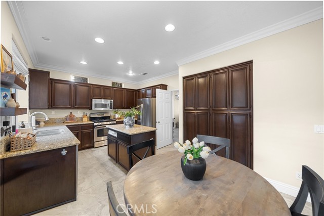 Detail Gallery Image 10 of 32 For 24 Goldenrain, Aliso Viejo,  CA 92656 - 4 Beds | 3 Baths