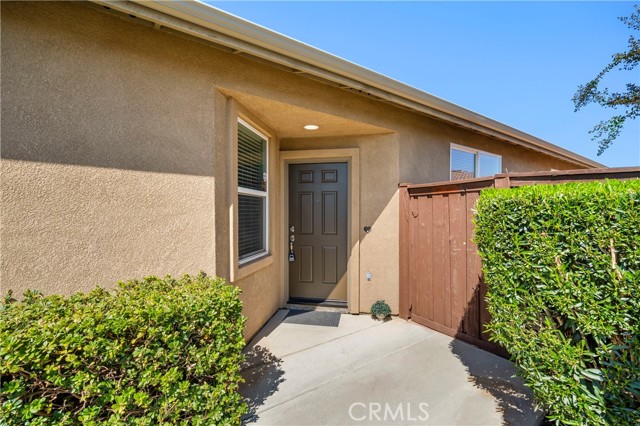 Detail Gallery Image 5 of 31 For 180 Janzen Way, Hemet,  CA 92545 - 3 Beds | 2 Baths