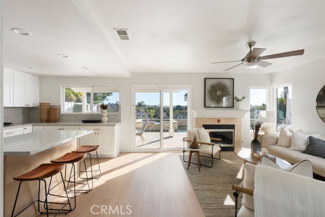 Detail Gallery Image 9 of 58 For 24912 Eaton Ln, Laguna Niguel,  CA 92677 - 4 Beds | 2/1 Baths