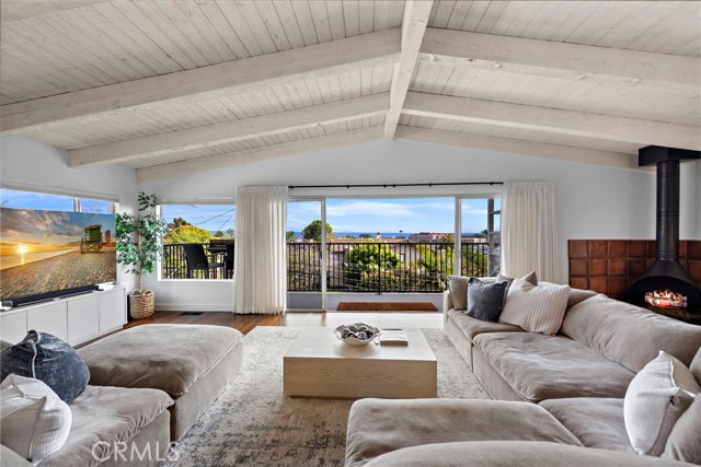 25211 La Cresta Drive, Dana Point CA: https://media.crmls.org/medias/f36487c4-e2c7-4622-9fe7-63b5ced70e6f.jpg