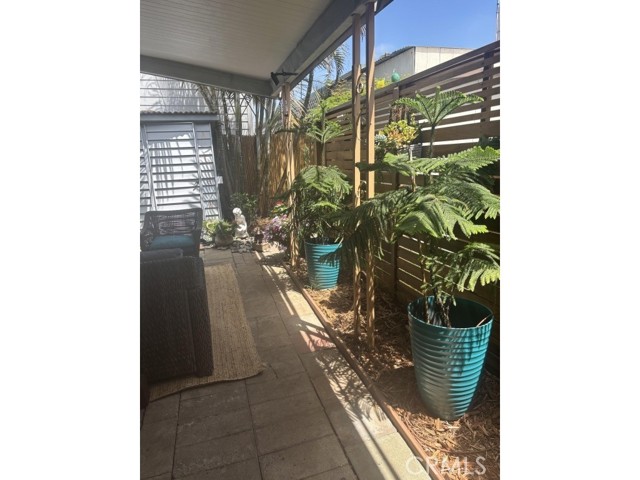 6550 Ponto Drive, Carlsbad CA: https://media.crmls.org/medias/f3659931-9f7d-414f-9add-8d48b2c84a58.jpg