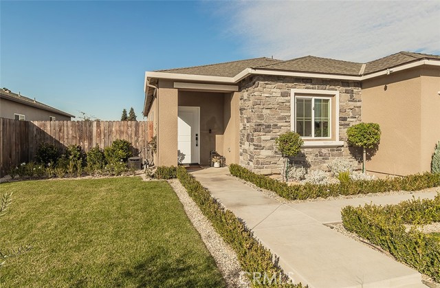 Detail Gallery Image 3 of 36 For 1126 Millar Ave, Fowler,  CA 93625 - 3 Beds | 2 Baths