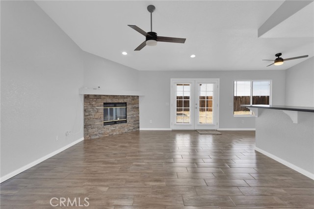 Detail Gallery Image 8 of 65 For 12268 Shadow, Victorville,  CA 92392 - 4 Beds | 3 Baths