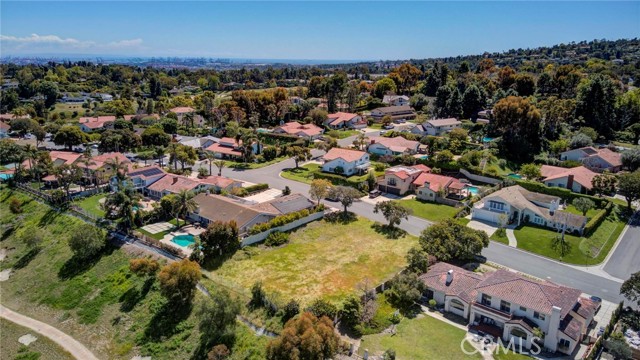 21 Club View Lane, Rolling Hills Estates, California 90274, 4 Bedrooms Bedrooms, ,4 BathroomsBathrooms,Residential,For Sale,Club View,SB24061907
