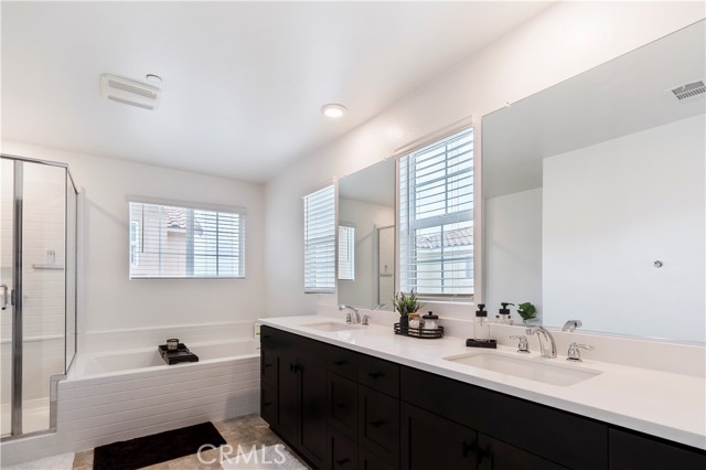Detail Gallery Image 21 of 28 For 15169 Ridge Ln #6,  Fontana,  CA 92336 - 4 Beds | 3/1 Baths