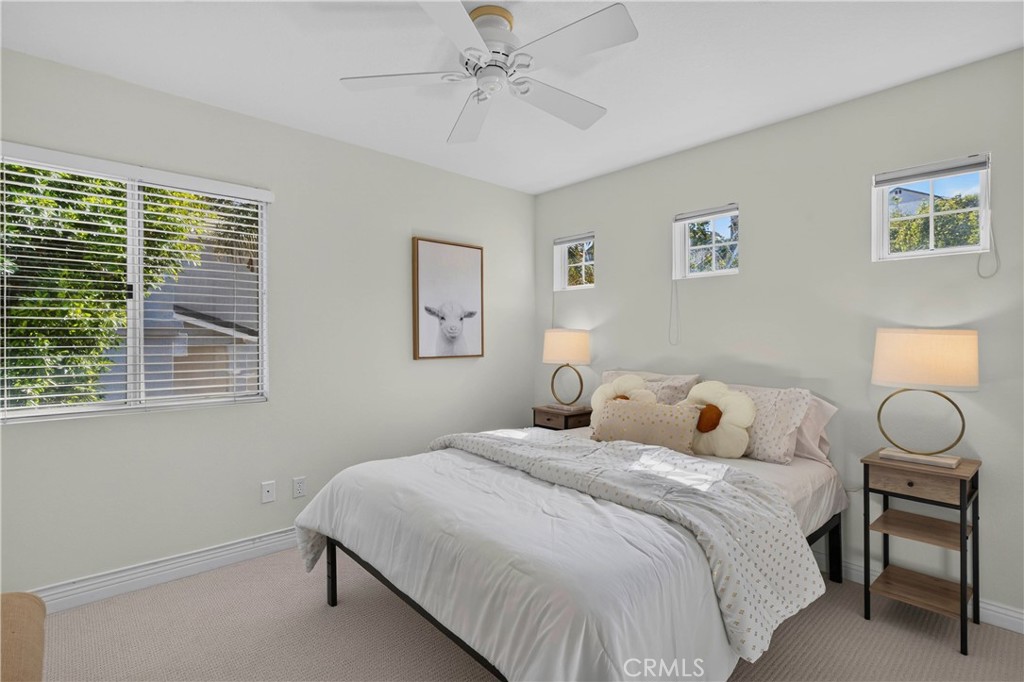 https://media.crmls.org/medias/f3671c32-f034-4797-bc67-76ae9ac74b70.jpg?preset=X-Large