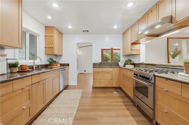 Detail Gallery Image 19 of 66 For 2275 W 25th #242,  San Pedro,  CA 90732 - 2 Beds | 2 Baths