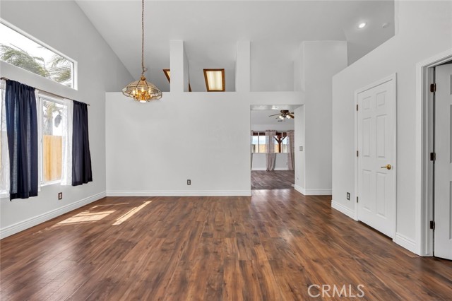 2083 Hastings Drive, Los Banos CA: https://media.crmls.org/medias/f367cb01-4ea2-4a76-8e61-a54701421e6a.jpg