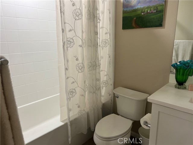 Detail Gallery Image 3 of 4 For 274 Rodeo, Irvine,  CA 92602 - 1 Beds | 1/1 Baths