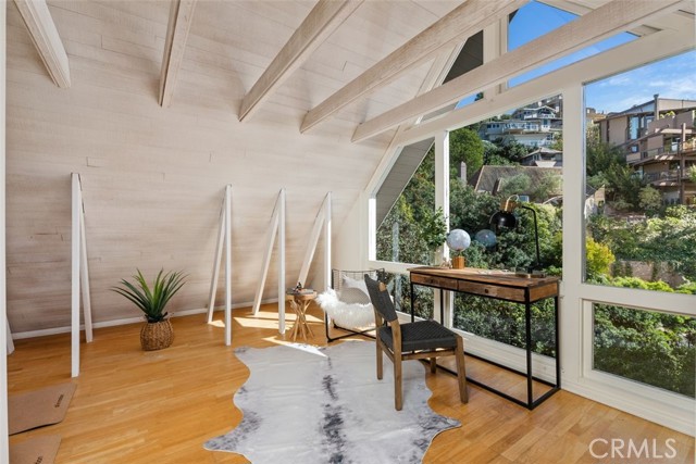 Detail Gallery Image 20 of 40 For 590 Diamond Street, Laguna Beach,  CA 92651 - 5 Beds | 4/1 Baths