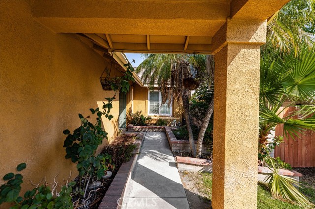 Detail Gallery Image 4 of 31 For 13474 Columbus, Fontana,  CA 92336 - 2 Beds | 2 Baths