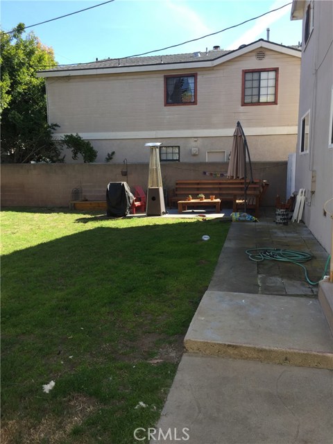 2215 Mathews Avenue, Redondo Beach, California 90278, ,Residential Income,Sold,Mathews,SB17047516