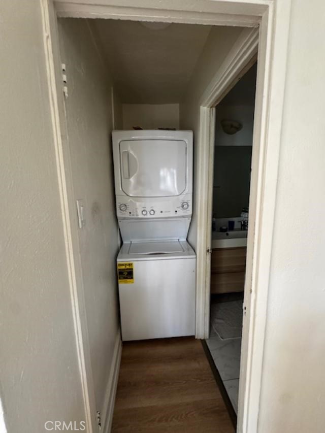 Detail Gallery Image 4 of 5 For 4401 Portola Ave, Los Angeles,  CA 90032 - 1 Beds | 1 Baths