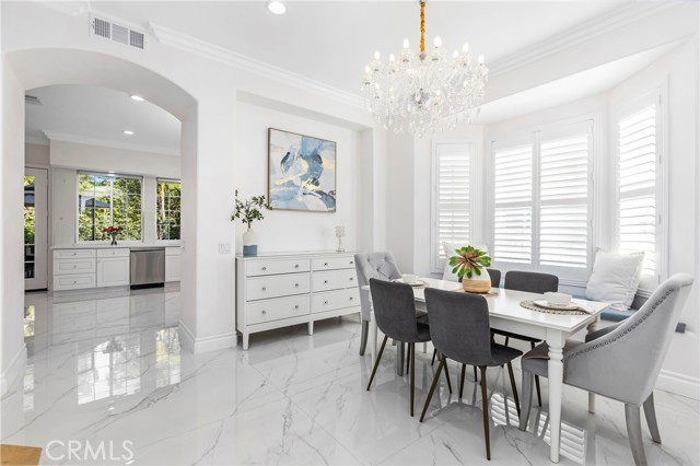 Detail Gallery Image 5 of 31 For 98 Winslow, Irvine,  CA 92620 - 4 Beds | 3/1 Baths