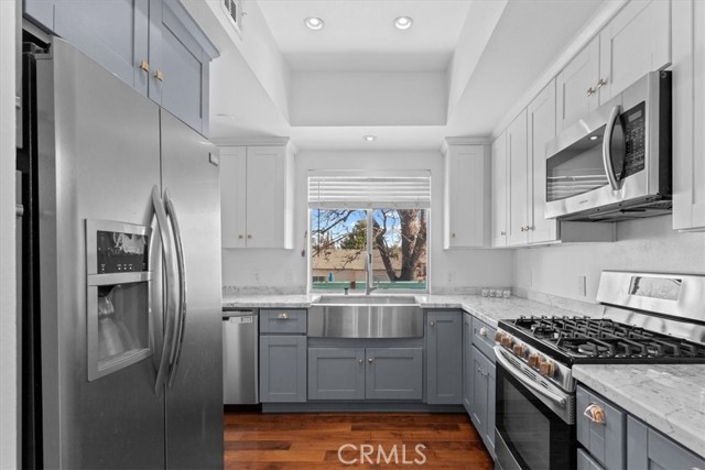 Detail Gallery Image 26 of 28 For 5324 Kester Ave #12,  Sherman Oaks,  CA 91411 - 2 Beds | 2/1 Baths