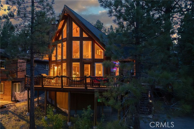 42816 Monterey Street, Big Bear Lake CA: https://media.crmls.org/medias/f36bf066-3de3-40c8-a405-bbdf96961b2d.jpg