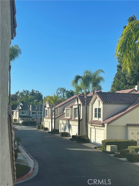 MLS# OC22251576