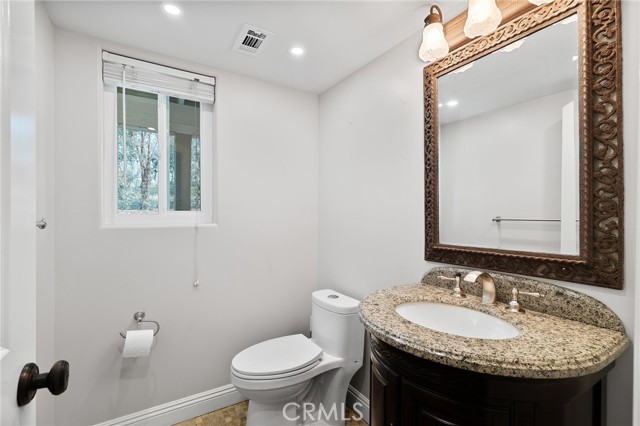 Detail Gallery Image 14 of 46 For 31144 5th Ave, Redlands,  CA 92374 - 4 Beds | 4/1 Baths