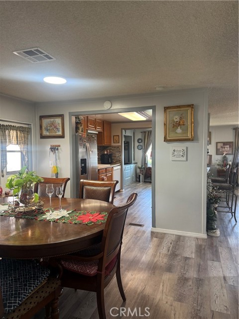 Detail Gallery Image 8 of 32 For 13393 Mariposa Rd, #97, Victorville,  CA 92395 - 3 Beds | 2 Baths