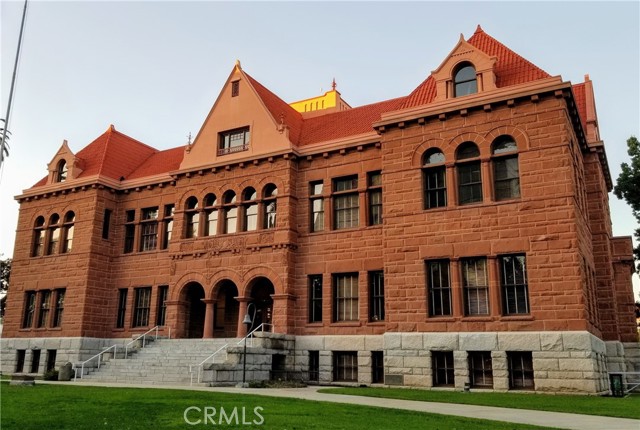 1003 W Myrtle Street, Santa Ana CA: https://media.crmls.org/medias/f36cff5e-e68e-48a3-8605-80e6f9ac56a9.jpg