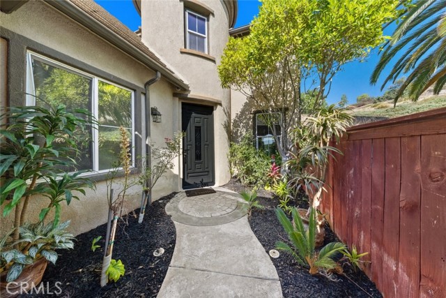 27126 Coral Bells Way, Murrieta CA: https://media.crmls.org/medias/f36d1853-0ce5-461d-9837-17eca9814582.jpg