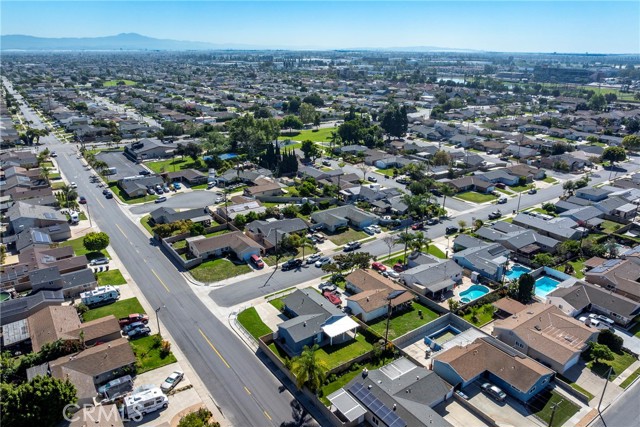 Image 26 of 39 For 10151 Christopher