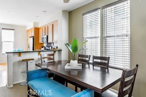 Detail Gallery Image 5 of 26 For 209 Tall Oak, Irvine,  CA 92603 - 3 Beds | 3/1 Baths