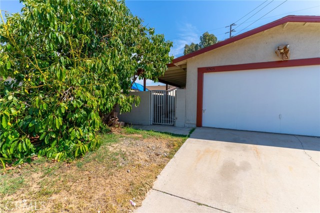 Detail Gallery Image 4 of 32 For 18505 7th St, Bloomington,  CA 92316 - 4 Beds | 2 Baths