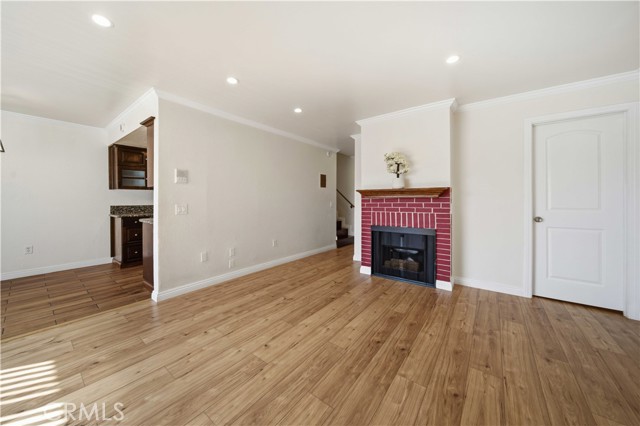 Detail Gallery Image 2 of 22 For 9047 Langdon Ave #6,  North Hills,  CA 91343 - 2 Beds | 2 Baths