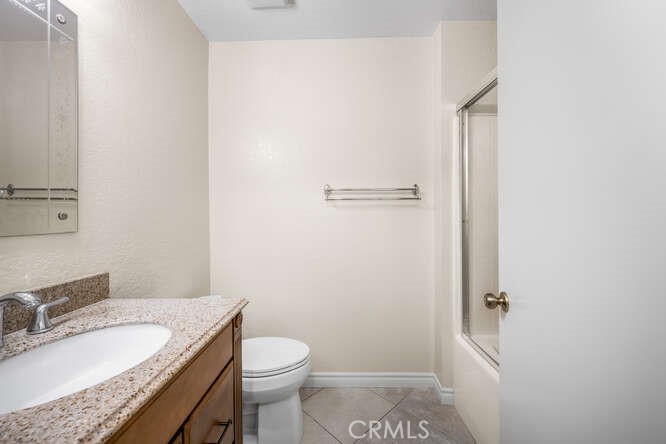 https://media.crmls.org/medias/f36e75a9-deaf-47bd-8975-386cf717297a.jpg?preset=X-Large