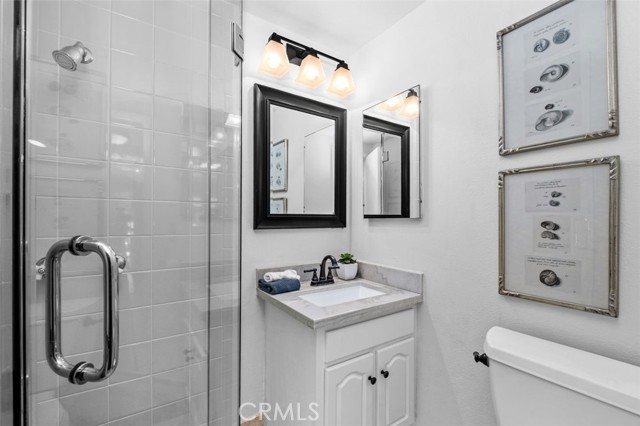 Detail Gallery Image 16 of 32 For 525 Vista Flora, Newport Beach,  CA 92660 - 3 Beds | 2/1 Baths