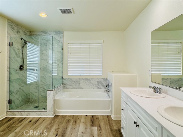 5072 S Heritage Paseo, Ontario CA: https://media.crmls.org/medias/f36ee507-cc61-4373-bdc3-0d9676ec854b.jpg