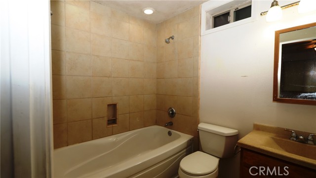Detail Gallery Image 15 of 25 For 15905 Anderson Way, Cobb,  CA 95426 - 3 Beds | 2/1 Baths