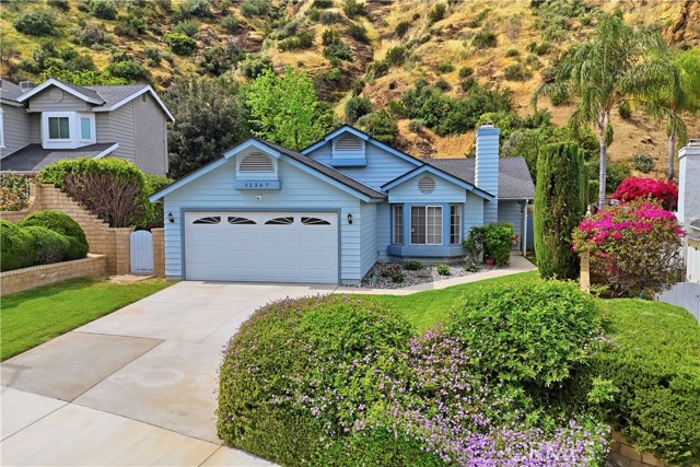 Detail Gallery Image 2 of 19 For 32367 Mustang, Castaic,  CA 91384 - 2 Beds | 2 Baths