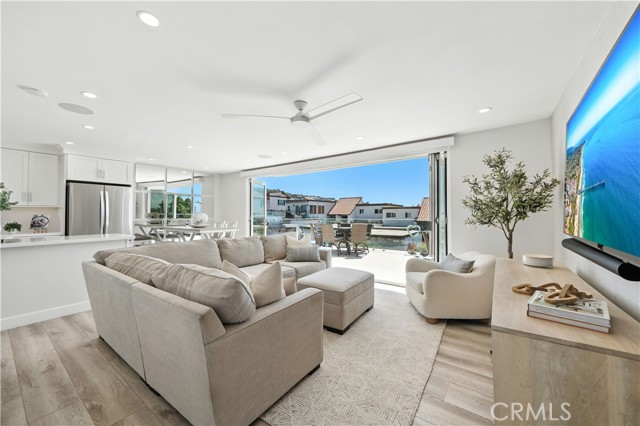 717 Calle Perlino, San Clemente CA: https://media.crmls.org/medias/f36f8141-64fd-4a17-a0c8-2503761ce18b.jpg