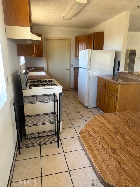 9772 Alamo, Lucerne Valley CA: https://media.crmls.org/medias/f370284e-2074-47fe-9404-d07442603a64.jpg