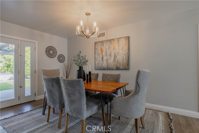 1901 Morgan Avenue, Claremont CA: https://media.crmls.org/medias/f3709b34-920d-4ba4-847a-ebbea1e8c0ba.jpg