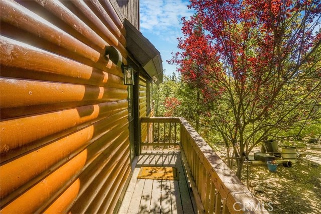 Detail Gallery Image 15 of 50 For 695 Grass Valley Rd, Lake Arrowhead,  CA 92352 - 3 Beds | 2 Baths
