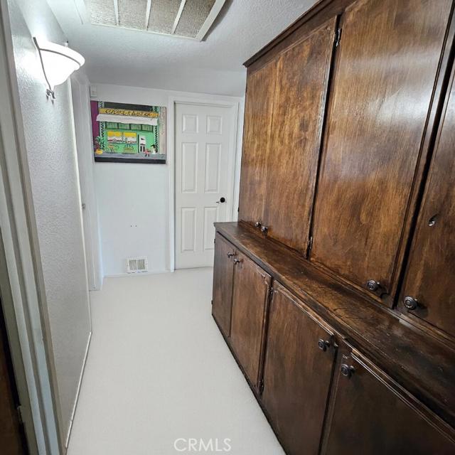 5894 E Madison Avenue, Fresno CA: https://media.crmls.org/medias/f371739b-dd01-4c2a-bb0d-befaf5910bb8.jpg
