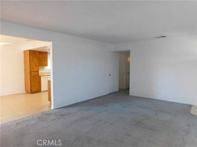 Detail Gallery Image 2 of 15 For 9236 Bay Ave, California City,  CA 93505 - 3 Beds | 2 Baths