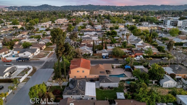 6507 Gentry Avenue, North Hollywood CA: https://media.crmls.org/medias/f371eddd-6c3d-47cf-a3c4-4bbf26d84acb.jpg