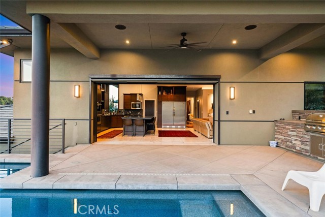 3386 Canyon Oaks Terrace, Chico CA: https://media.crmls.org/medias/f371f9ef-1c38-4e06-8eeb-18325f25bb3d.jpg